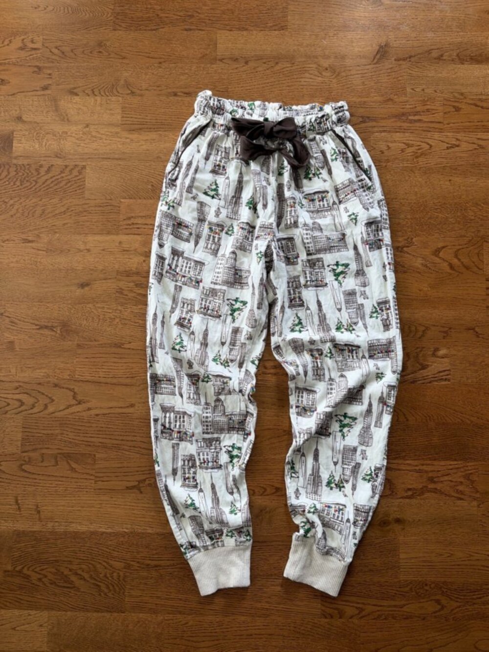 Aerie Women's Pajama Pants Ivory Brown Flannel Bow XS Sleep PJ Holiday City Soft - Picture 3 of 5